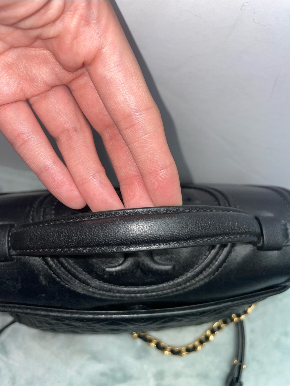 Tory Burch ‘Fleming’ Quilted Top Handle Satchel - Picture 3 of 16